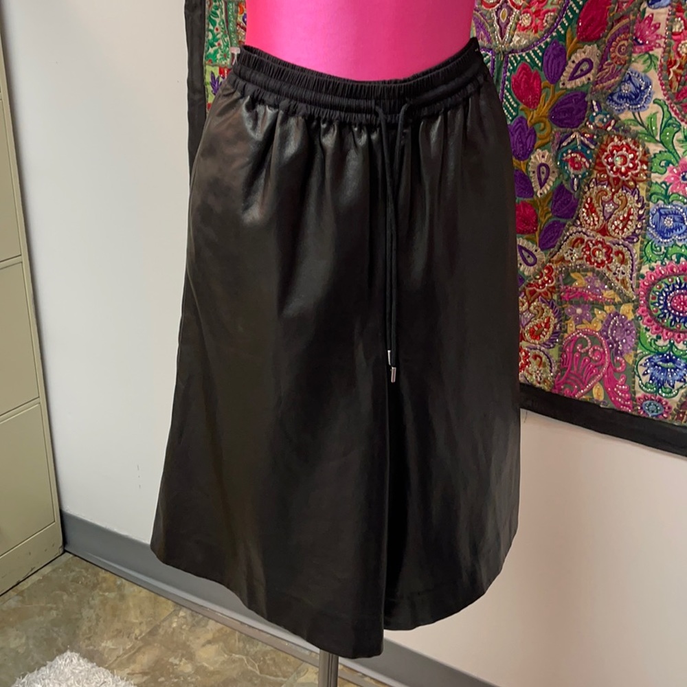 ❌SOLD❌ Sunt Studios faux leather knee length pants